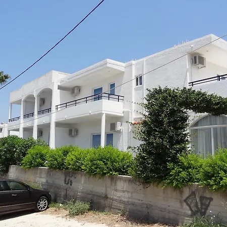 Michalis Studios & Apartments-2